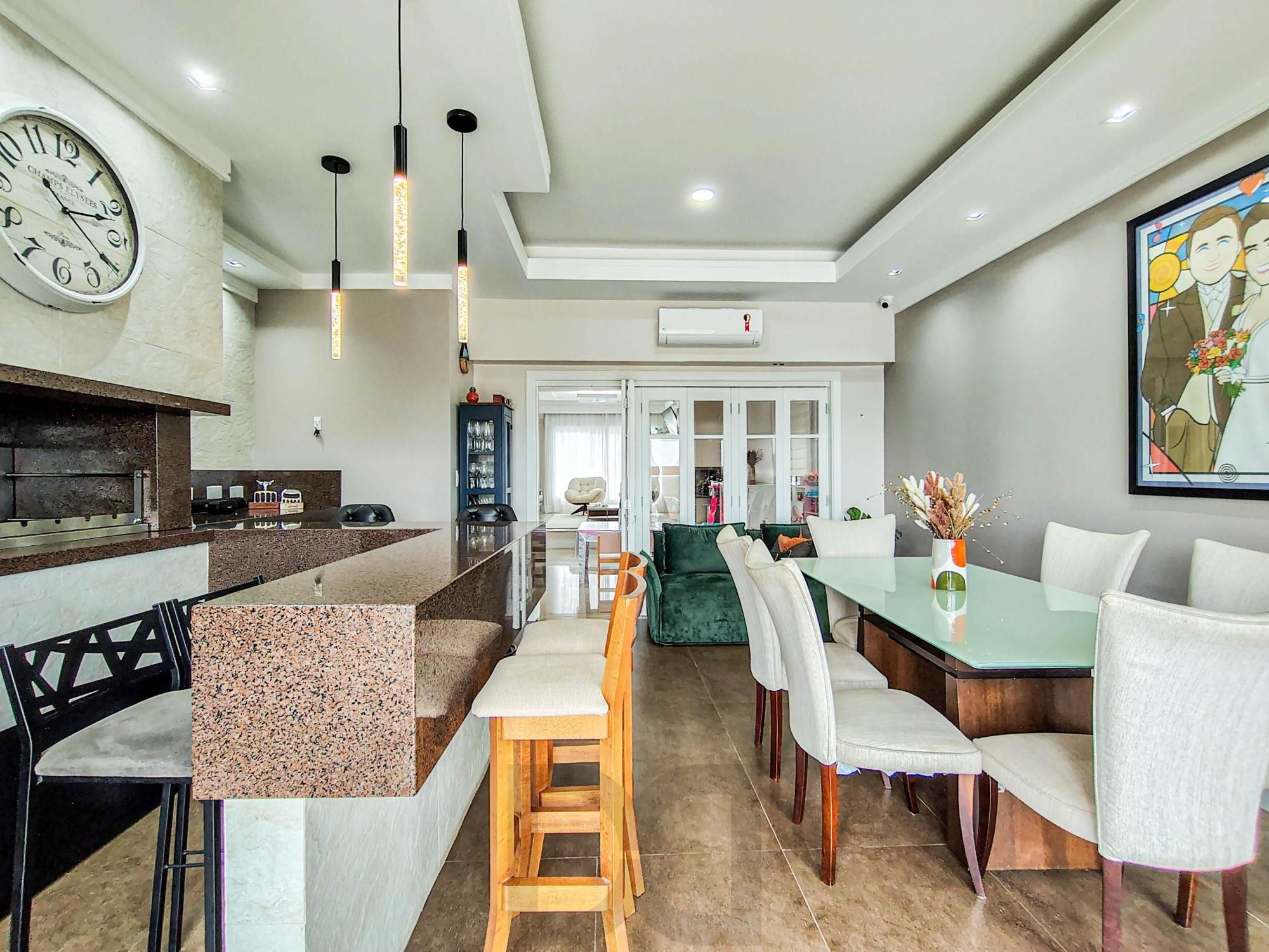 Casa mobiliada com 377m² com 4 dormitórios — foto 17