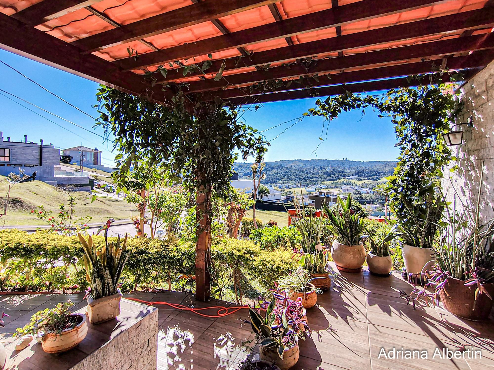 Casa estilo sítio no Alphaville Porto Alegre | Lago com carpas, pomar e vista permanente para o verde — foto 7