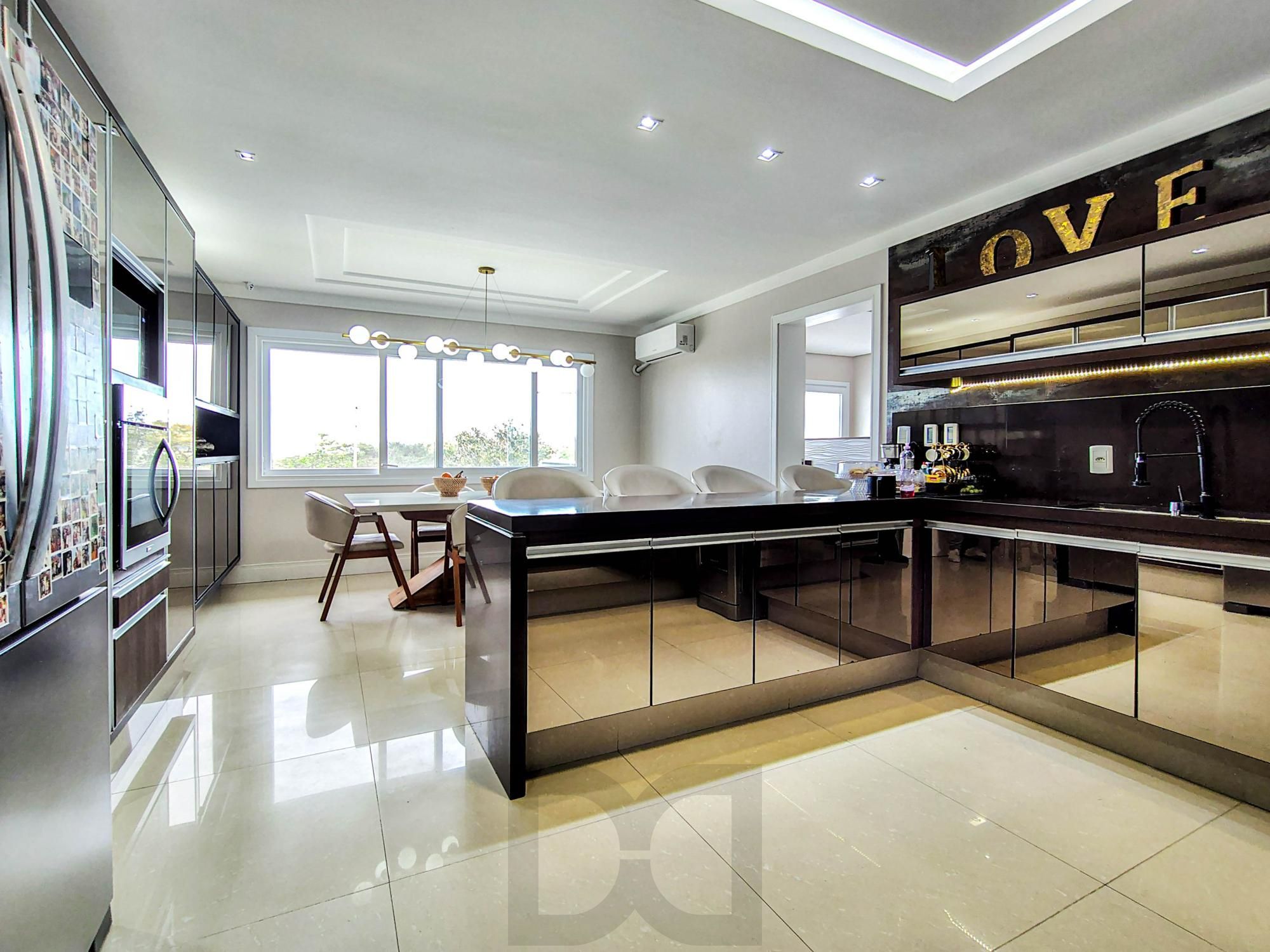 Casa mobiliada com 377m² com 4 dormitórios — foto 20