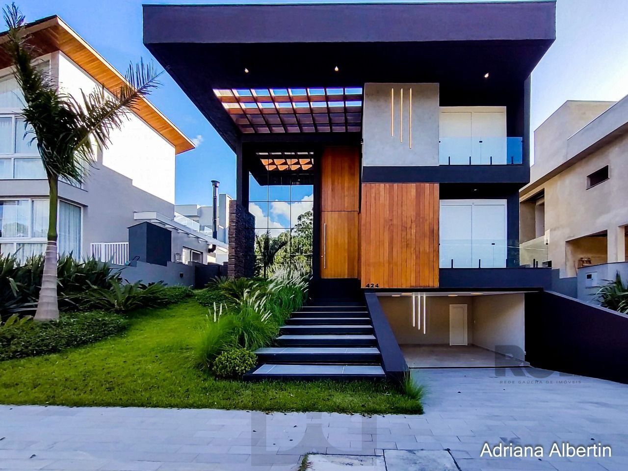 Casa Condominio para Venda - 266.44m², 4 dormitórios, sendo 4 suites, 2 vagas - Alphaville — foto 1