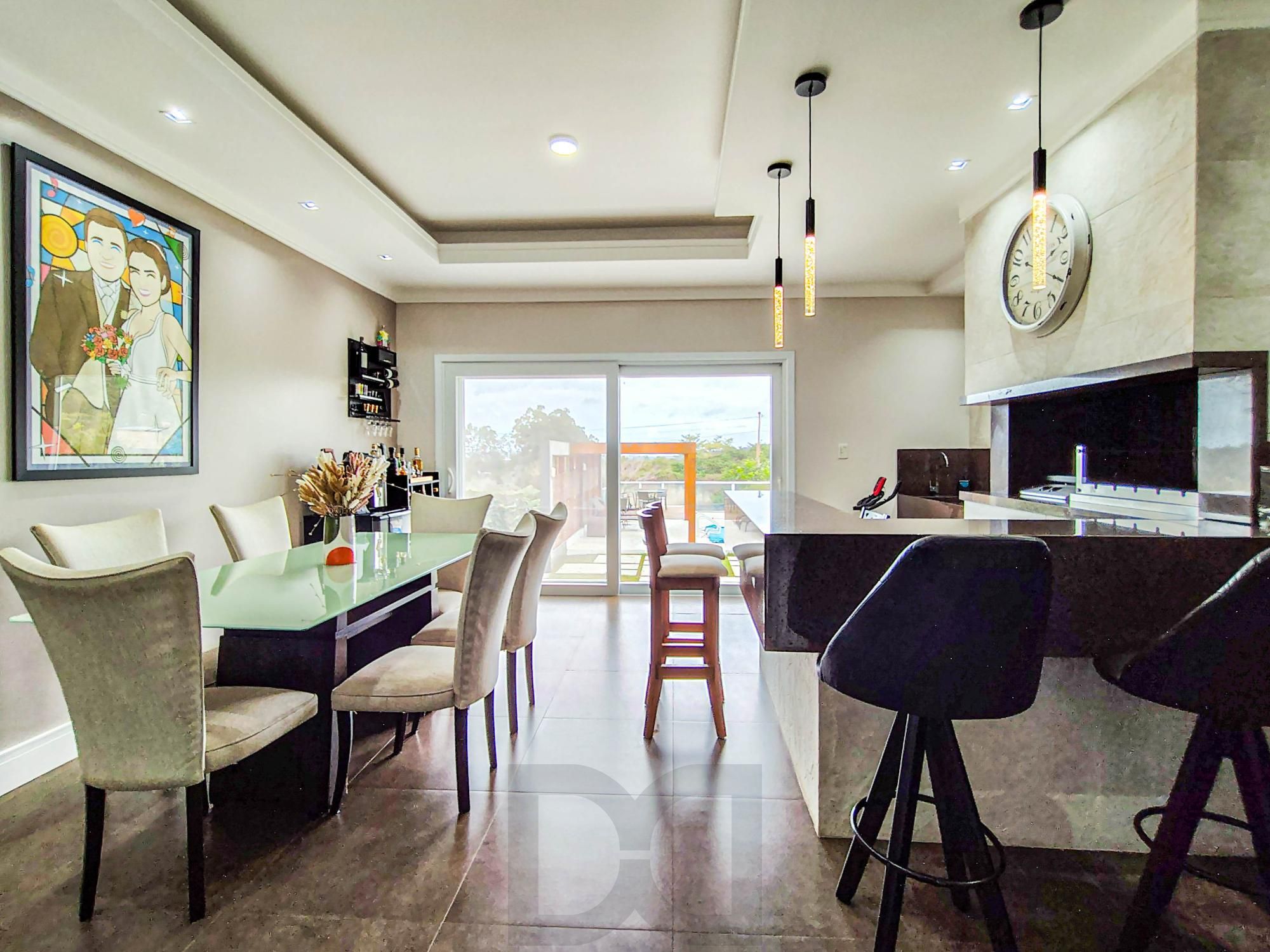 Casa mobiliada com 377m² com 4 dormitórios — foto 12