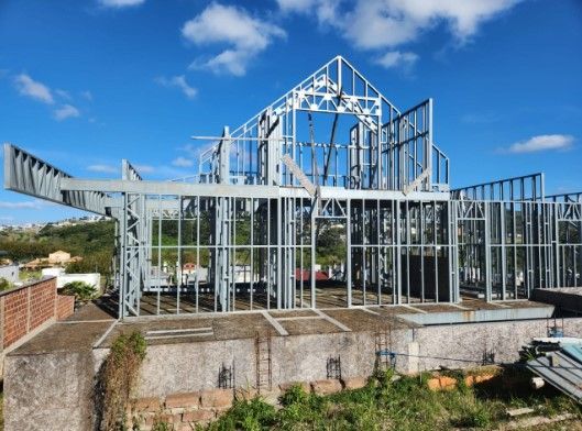 Casa em construção - sistema Steel Frame - Alphaville Porto Alegre — foto 1