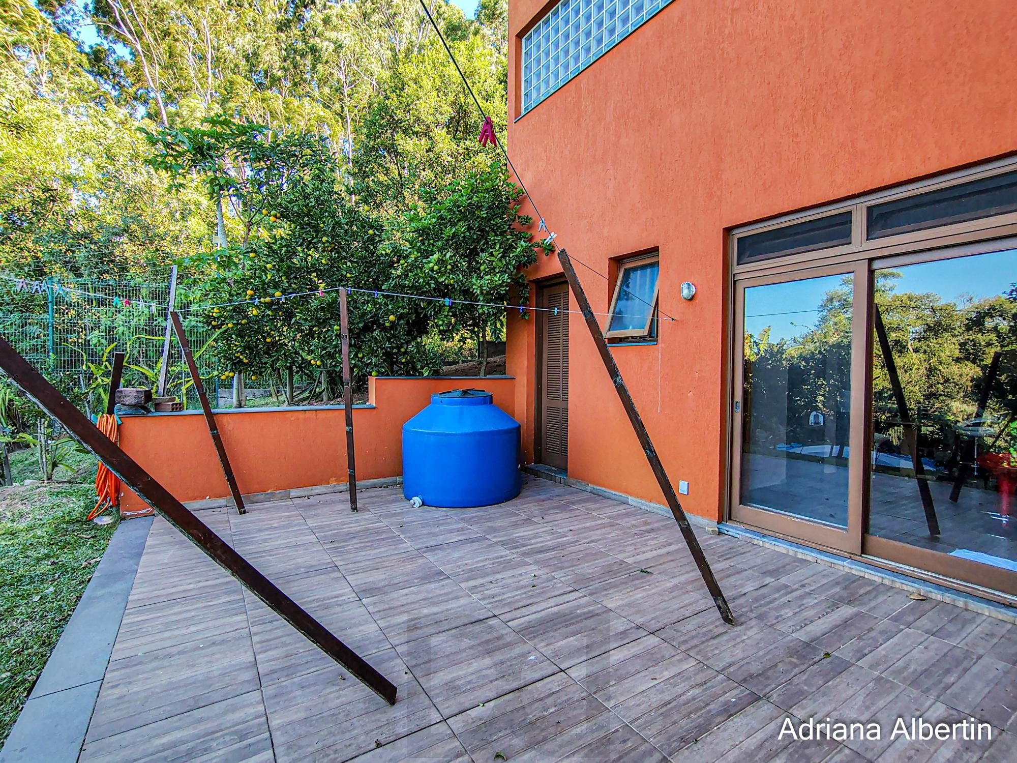 Casa estilo sítio no Alphaville Porto Alegre | Lago com carpas, pomar e vista permanente para o verde — foto 67