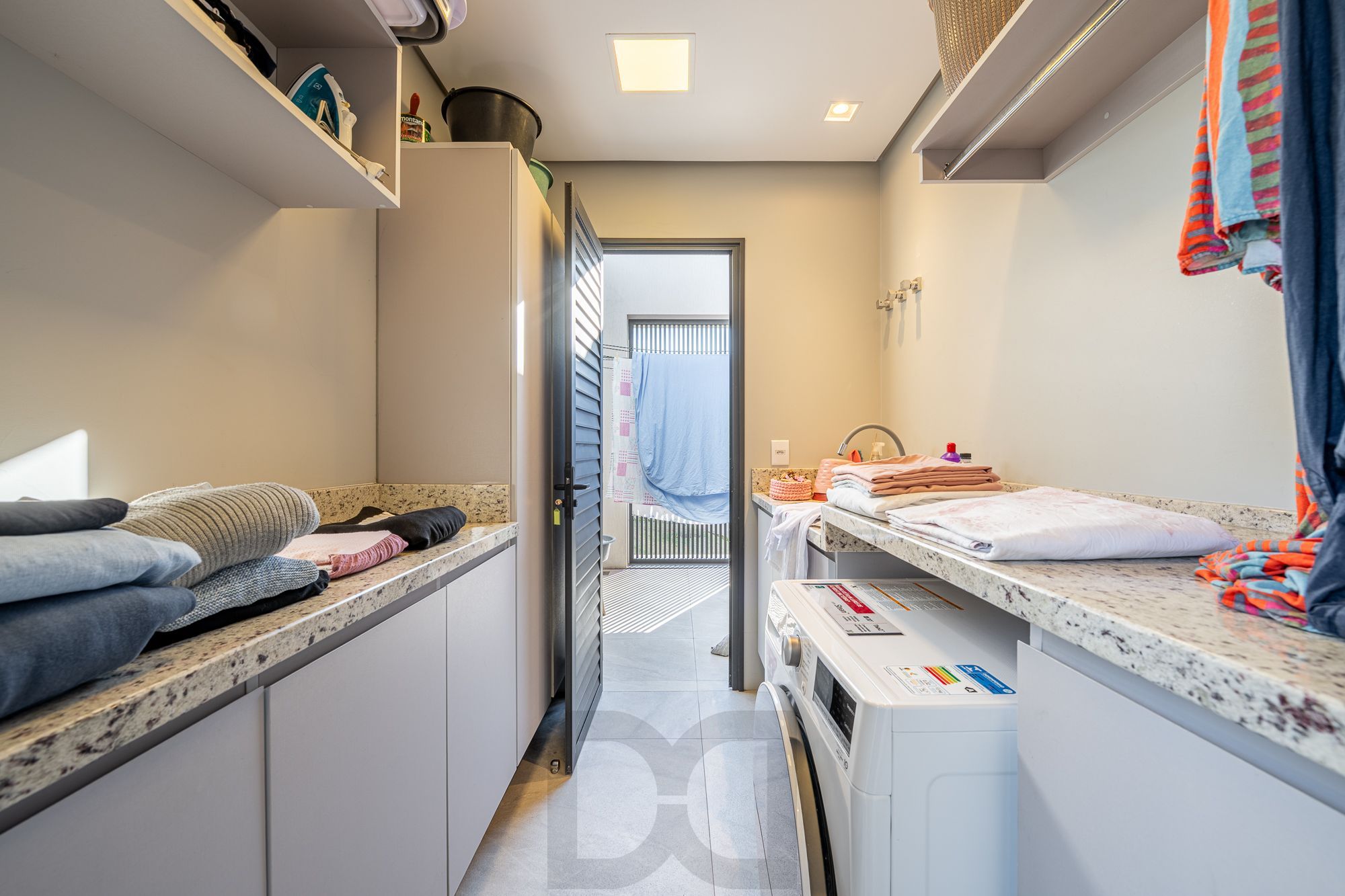 Casa ampla e aconchegante no Alphaville com piscina e segurança 24h — foto 57