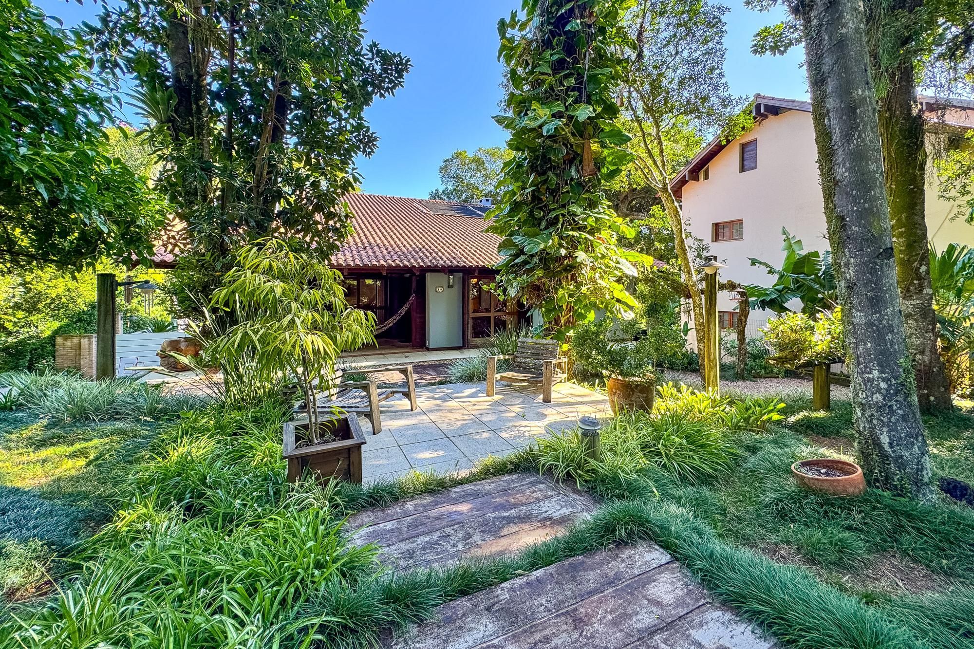 Casa no Parque Knorr com 3 dormitórios e piscina aquecida — foto 1