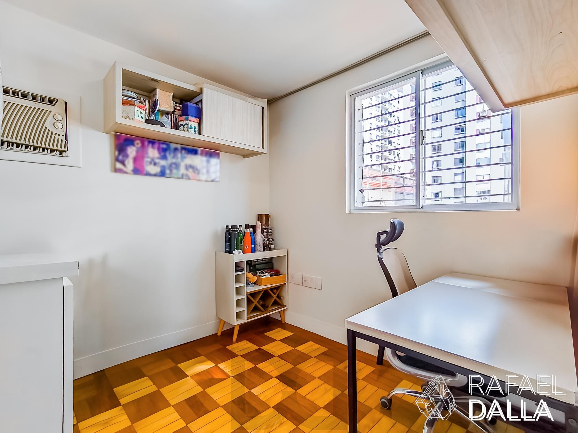 Casa com piscina e 5 vagas em frente ao Zaffari na Luiz Afonso — foto 28