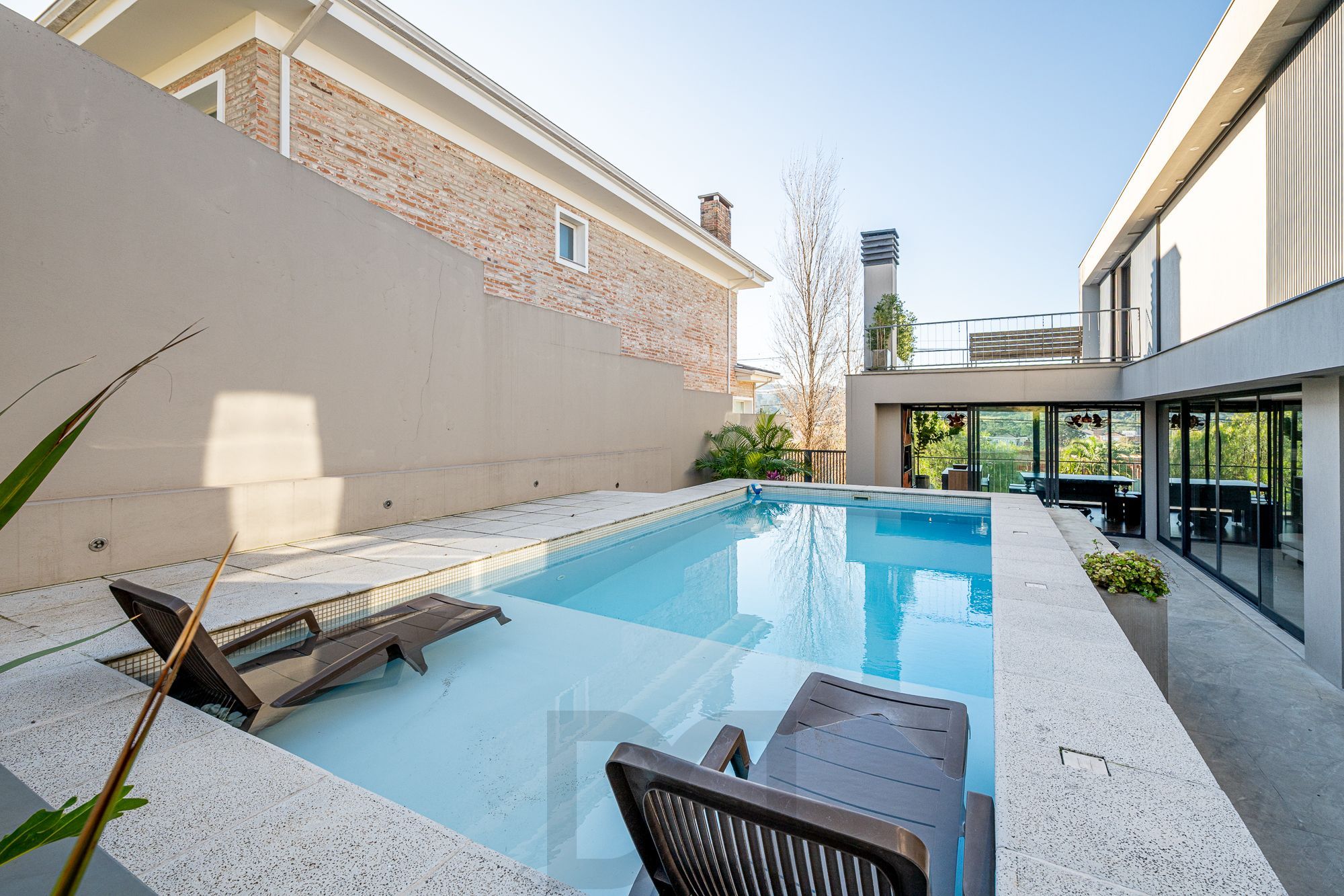 Casa ampla e aconchegante no Alphaville com piscina e segurança 24h — foto 38