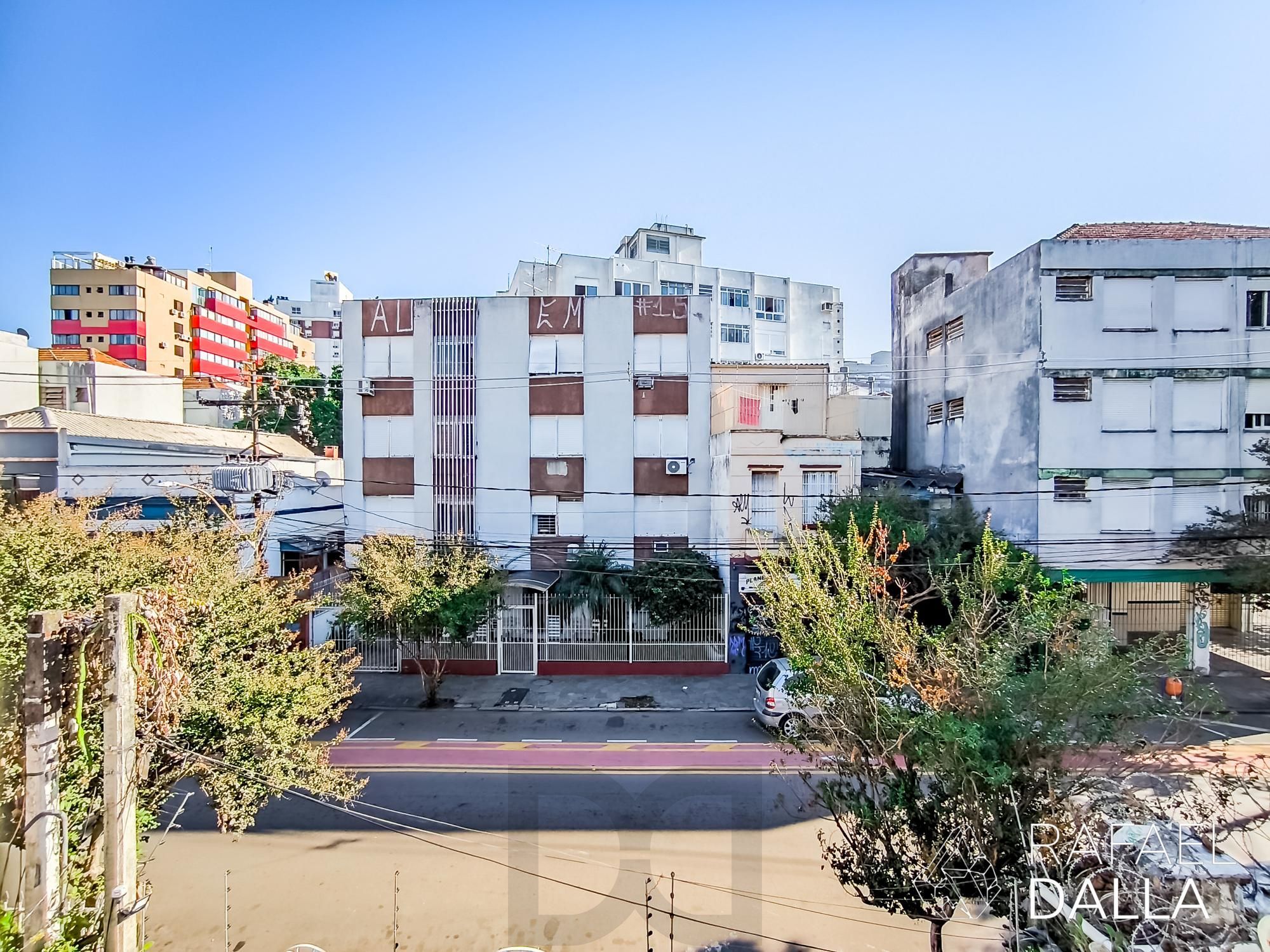 Casa impecável na Lopo Gonçalves com 4 dormitórios, garagem e pátio amplo — foto 36