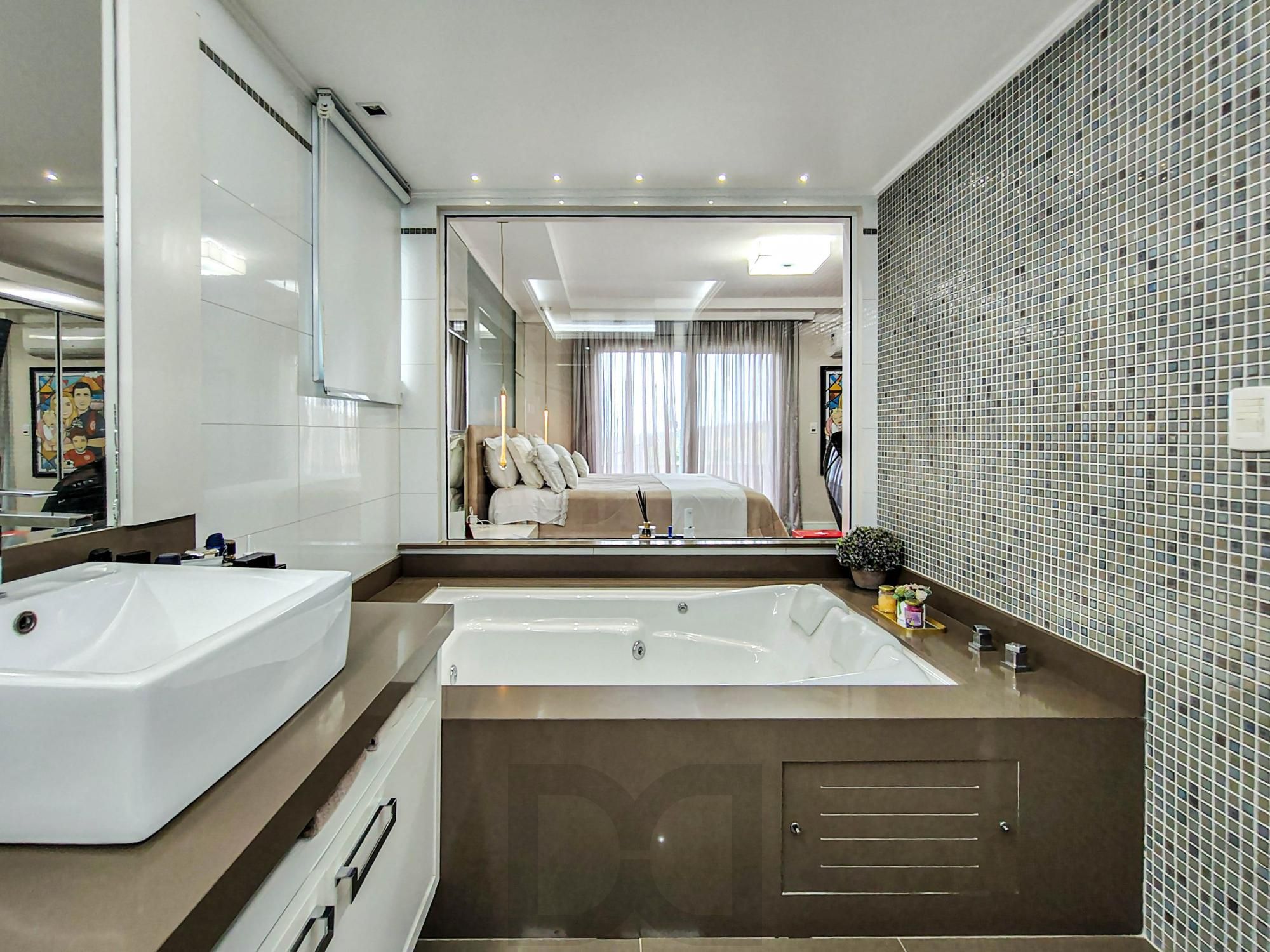 Casa mobiliada com 377m² com 4 dormitórios — foto 45