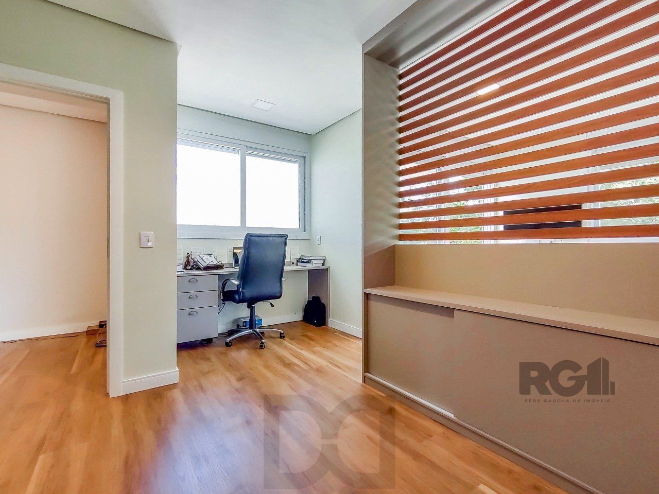 Casa com 284m² - em terreno de 566m² - Alphaville Porto Alegre — foto 25