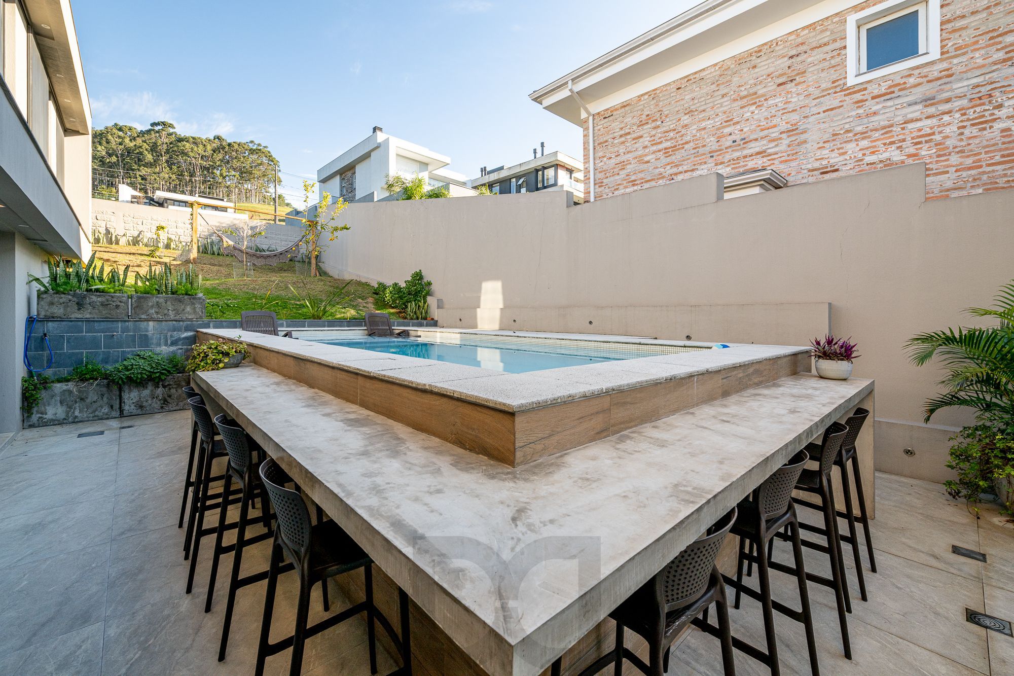 Casa ampla e aconchegante no Alphaville com piscina e segurança 24h — foto 34