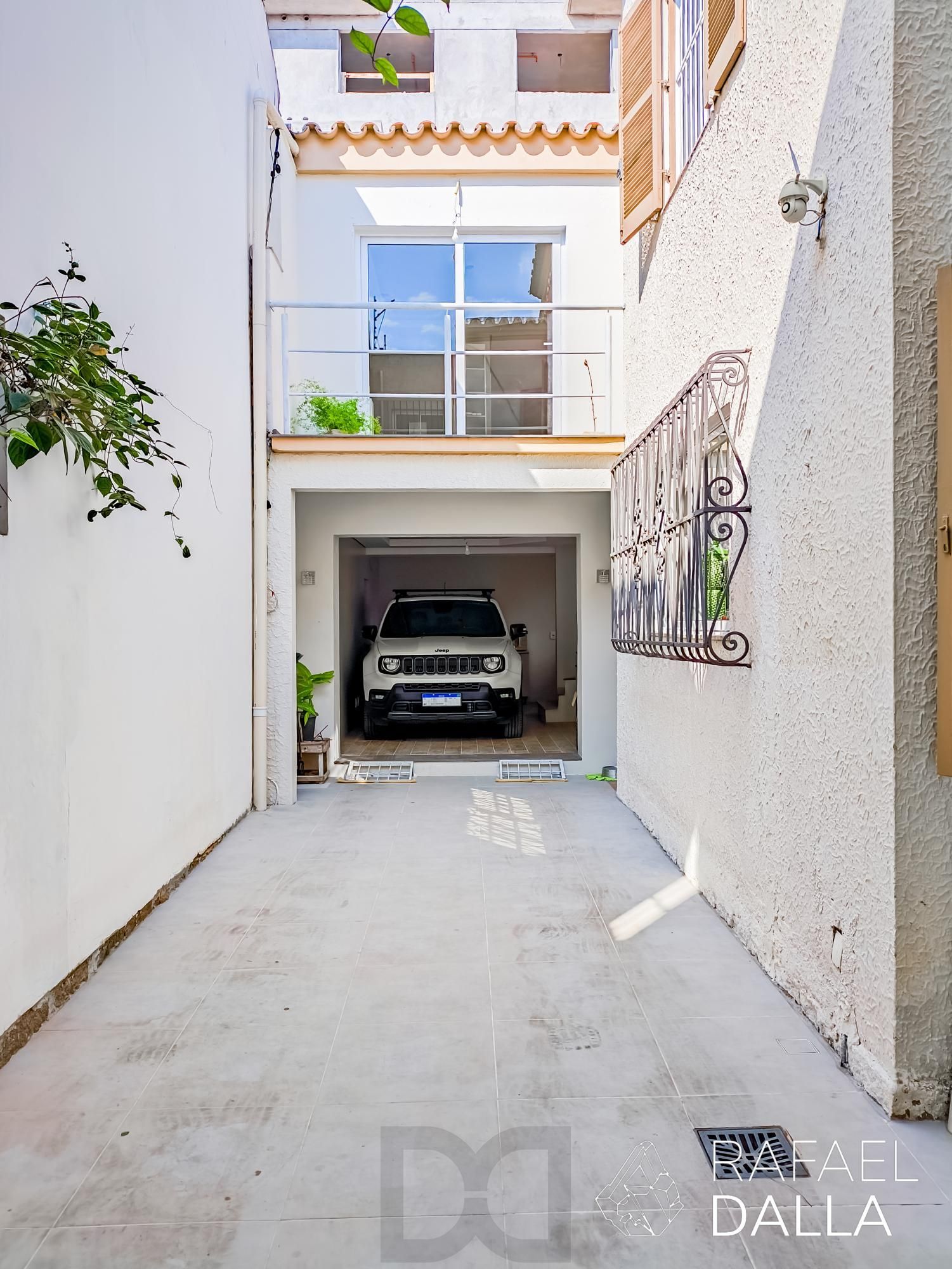 Casa com piscina e 5 vagas em frente ao Zaffari na Luiz Afonso — foto 3