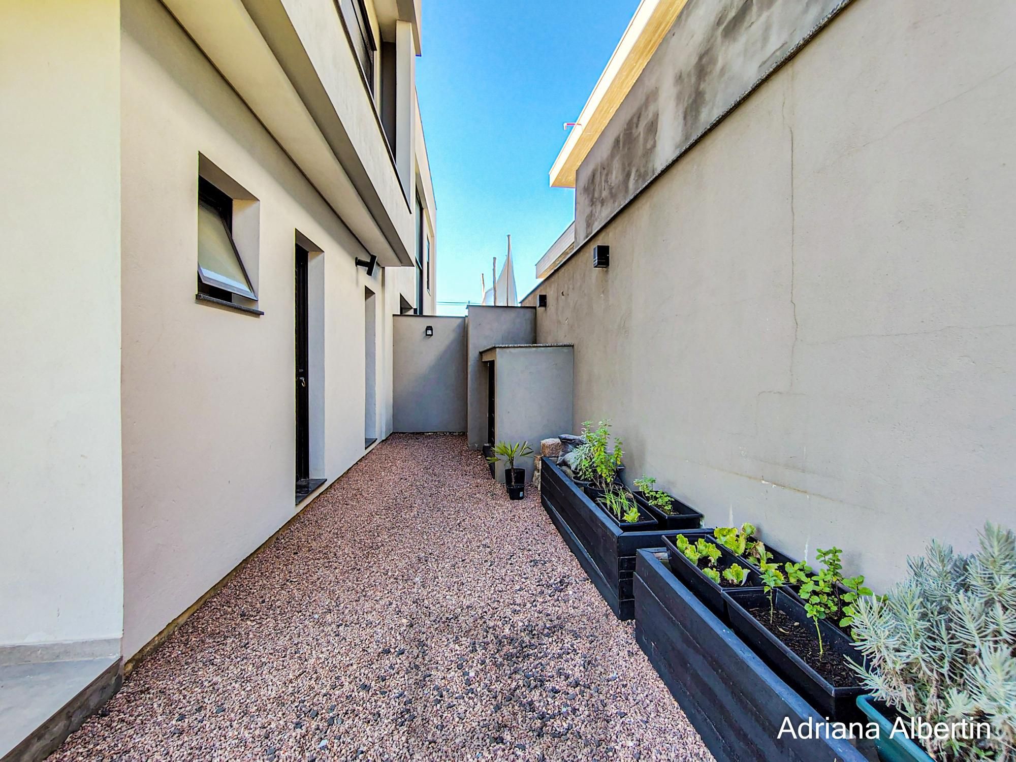 Casa com 345m², piscina e vista para o Guaiba — foto 48