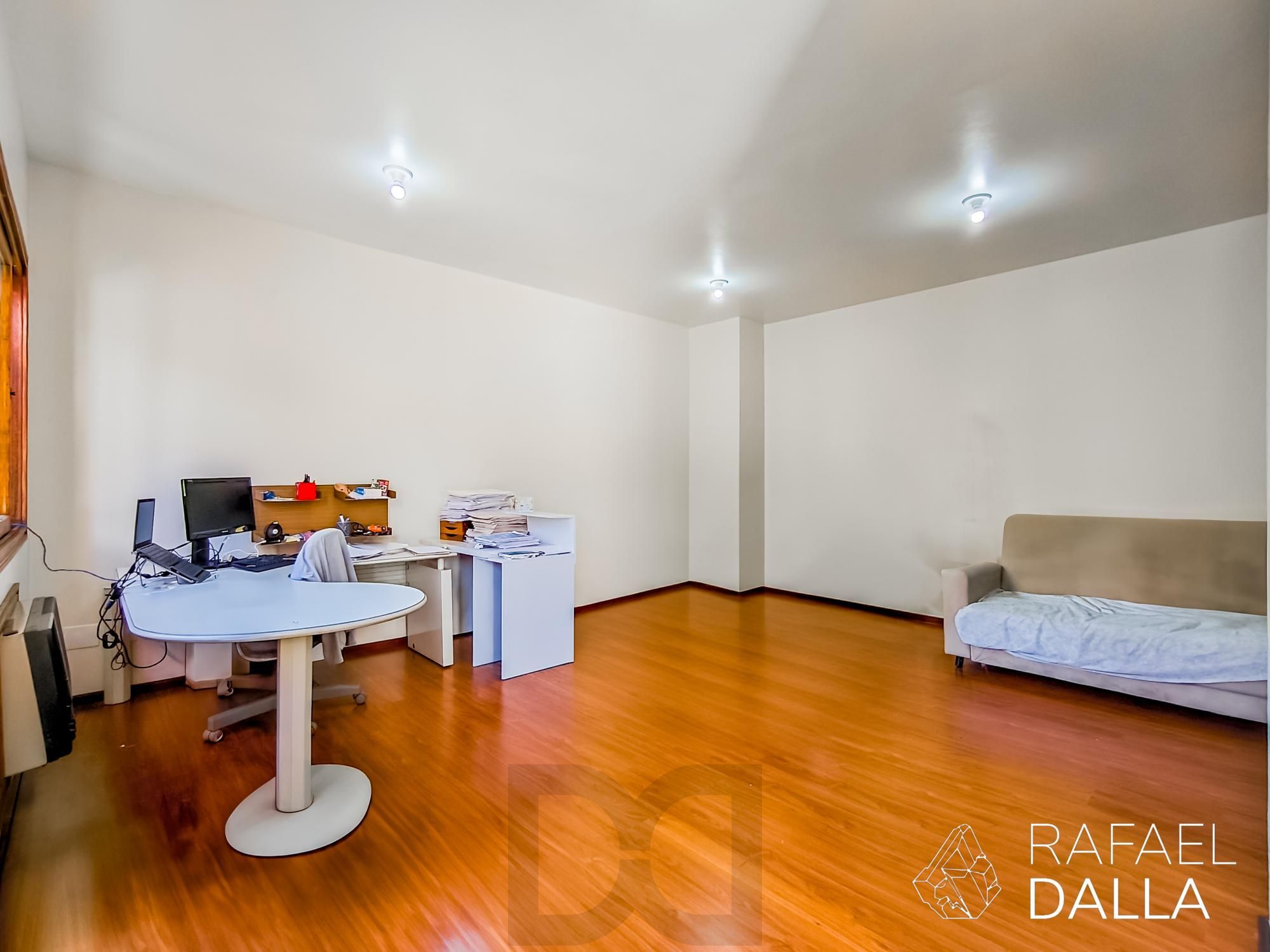 Casa impecável na Lopo Gonçalves com 4 dormitórios, garagem e pátio amplo — foto 25