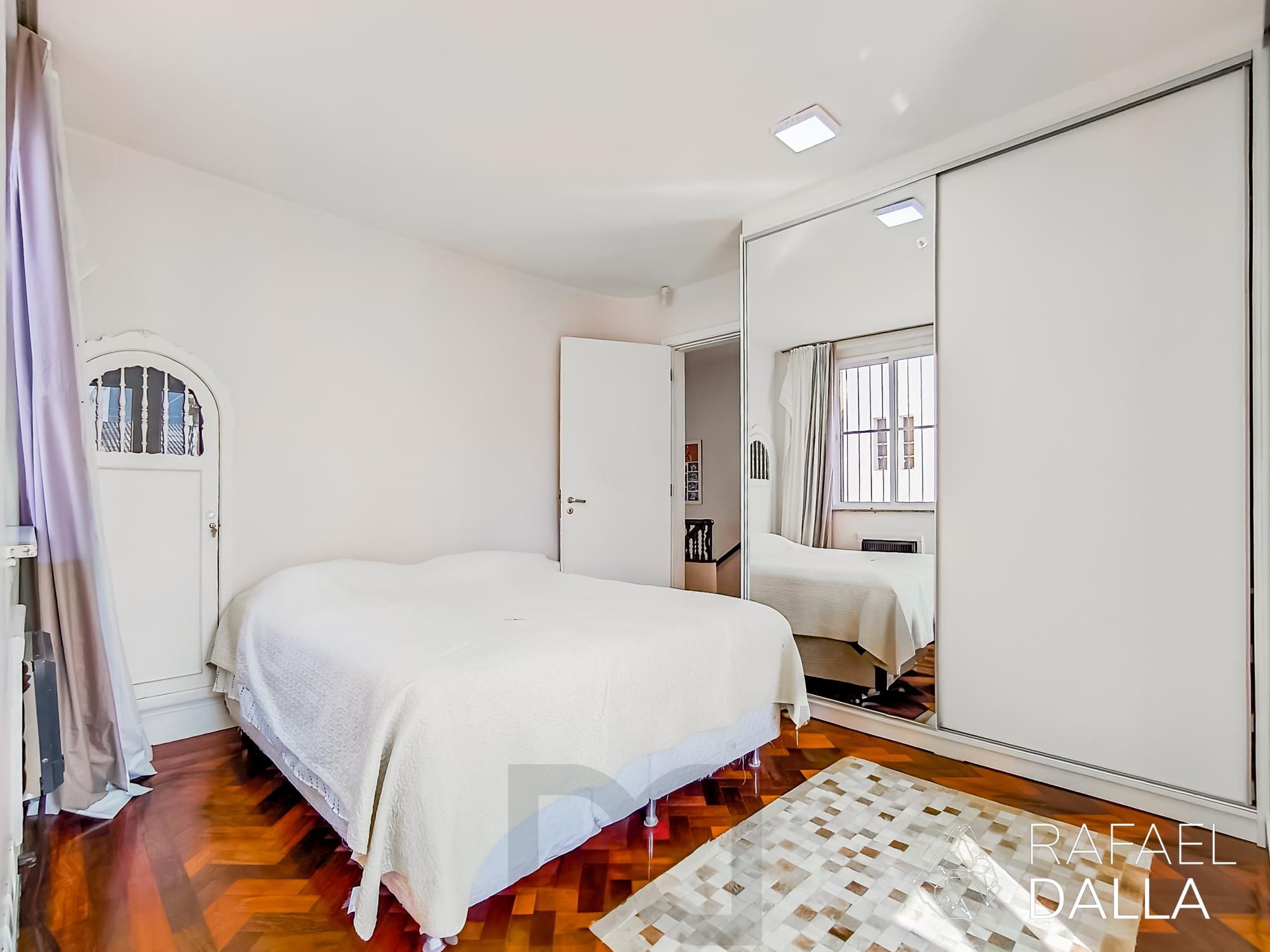 Casa com piscina e 5 vagas em frente ao Zaffari na Luiz Afonso — foto 26