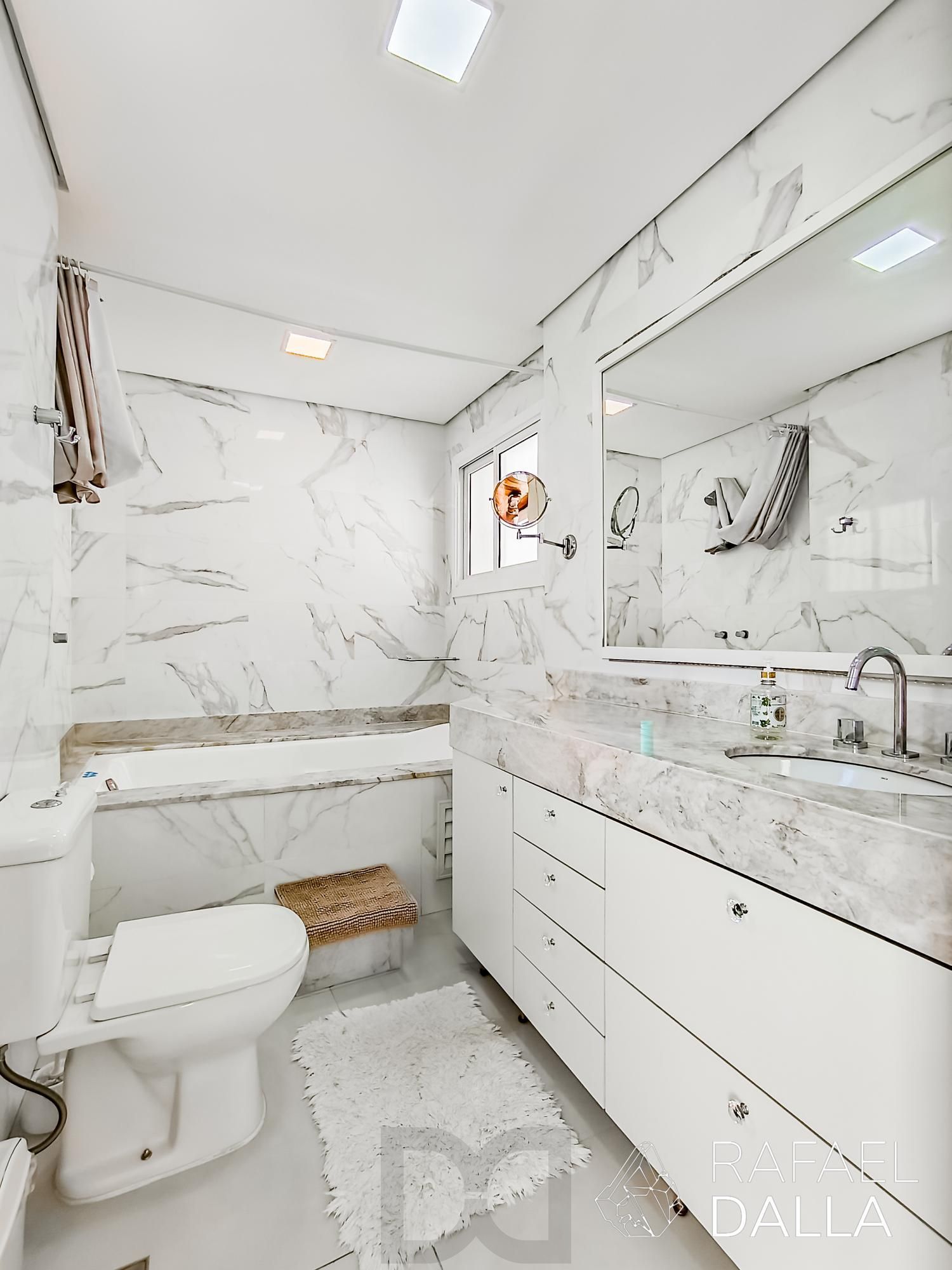 Casa com piscina e 5 vagas em frente ao Zaffari na Luiz Afonso — foto 27