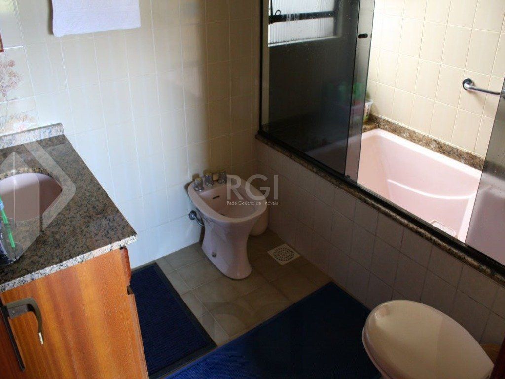 Casa para Venda - 246.24m², 5 dormitórios, sendo 1 suites, 4 vagas - Rubem Berta — foto 11