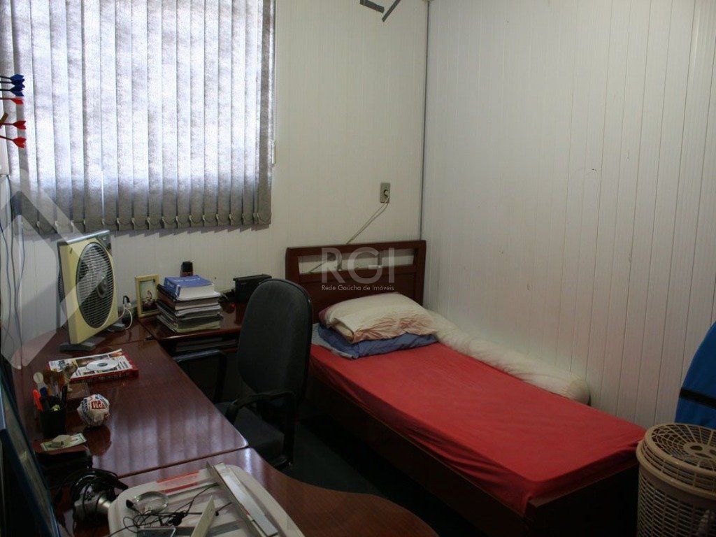 Casa para Venda - 246.24m², 5 dormitórios, sendo 1 suites, 4 vagas - Rubem Berta — foto 25