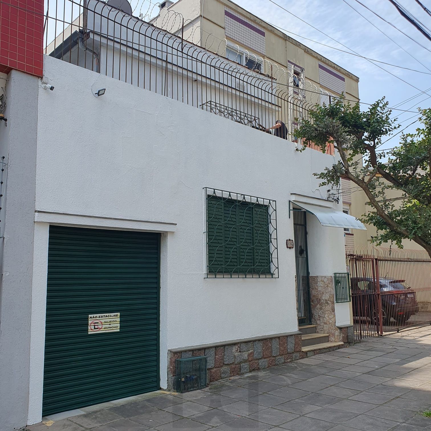Amplo Sobrado 3Dormitórios Salão de Festas Churrasqueira — foto 1