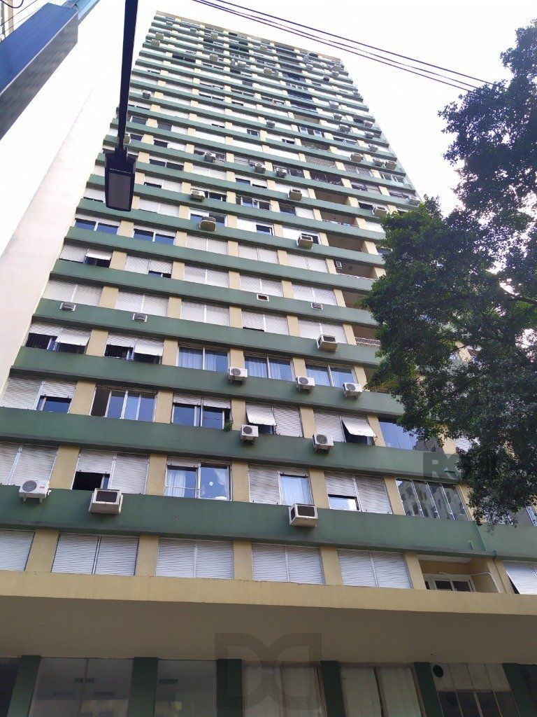 Lindo 2 dormitórios com vista panorâmica, Portaria 24horas Centro Histórico — foto 1