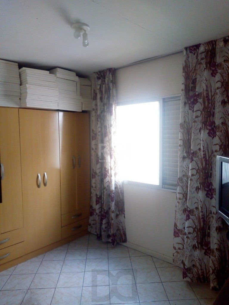 Apartamento 2dormitórios desocupado — foto 3
