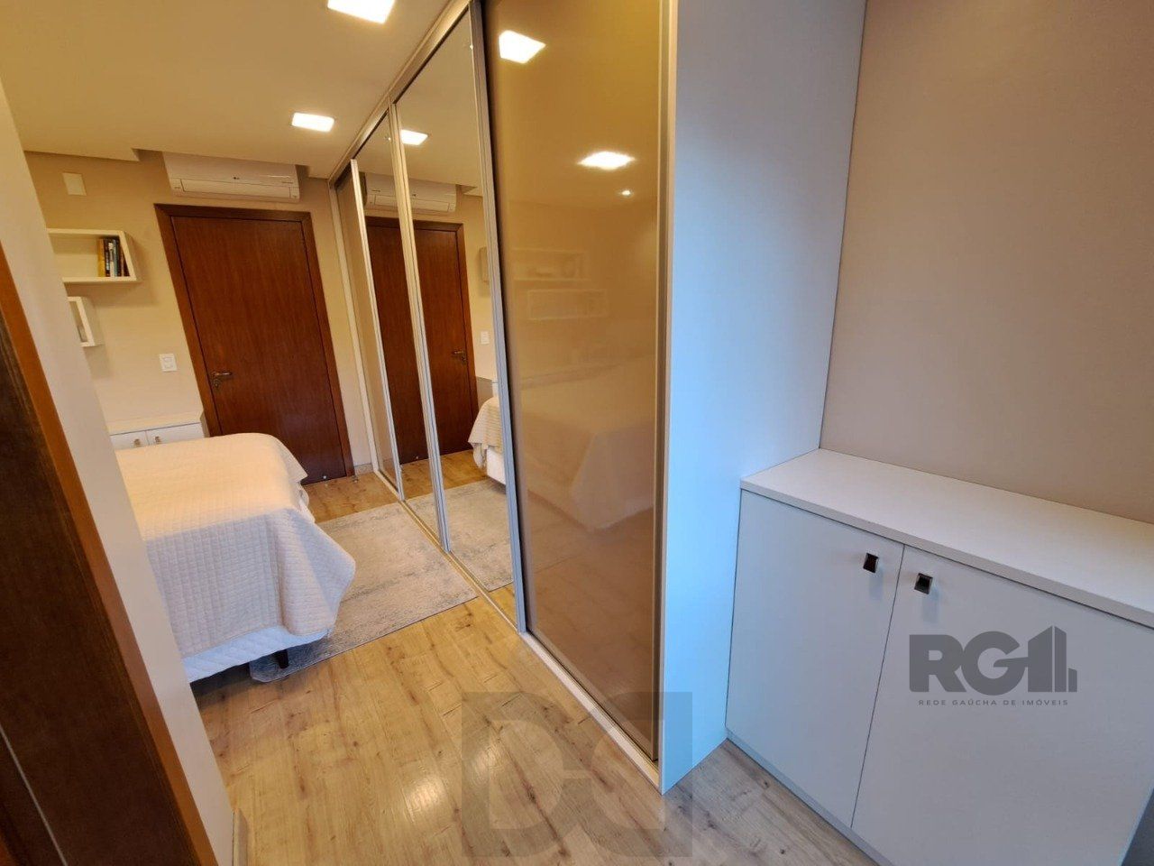 Casa em Condomínio com 03 quartos e 02 vagas no Bairro Nonoai — foto 34