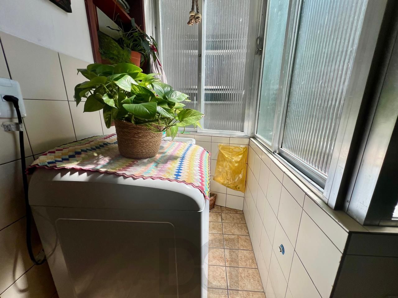 Apartamento 3 dormitórios com 80m2 no bairro Floresta. — foto 27
