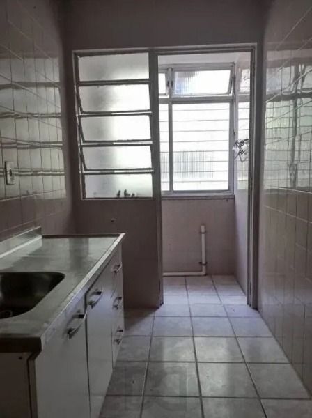 Apartamento de 1 dormitório desocupado ,com 1 vaga rotativa ! — foto 3