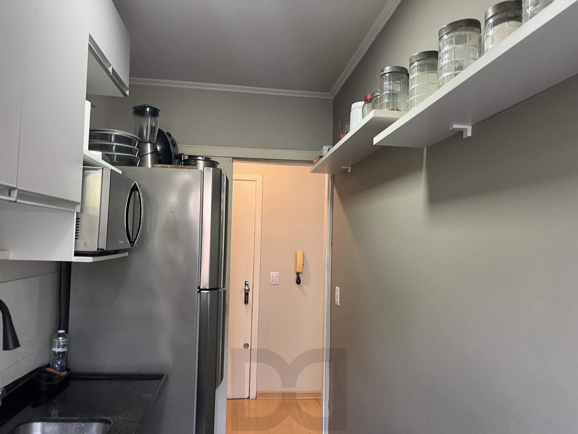 Apartamento com 02 quartos no Bairro Passo da Areia, Porto Alegre — foto 14