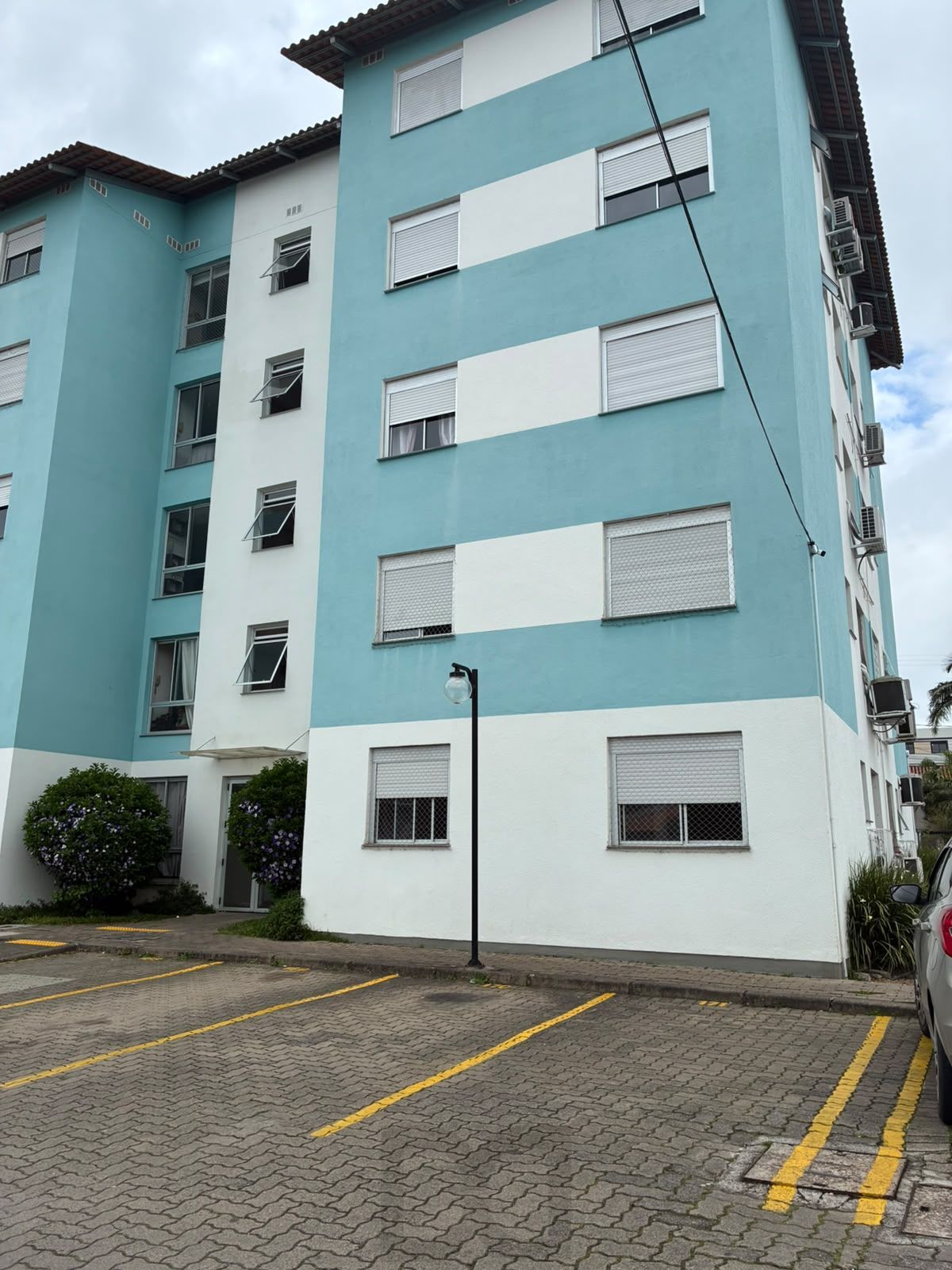 Apartamento com 02 quartos e 01 vaga escriturada Bairro Vila Nova Porto Alegre — foto 1