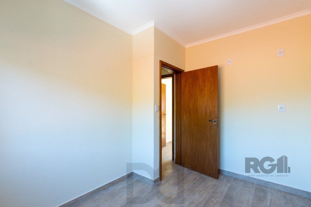 LINDA CASA EM CONDOMÍNIO JUNTO À NATUREZA — foto 28