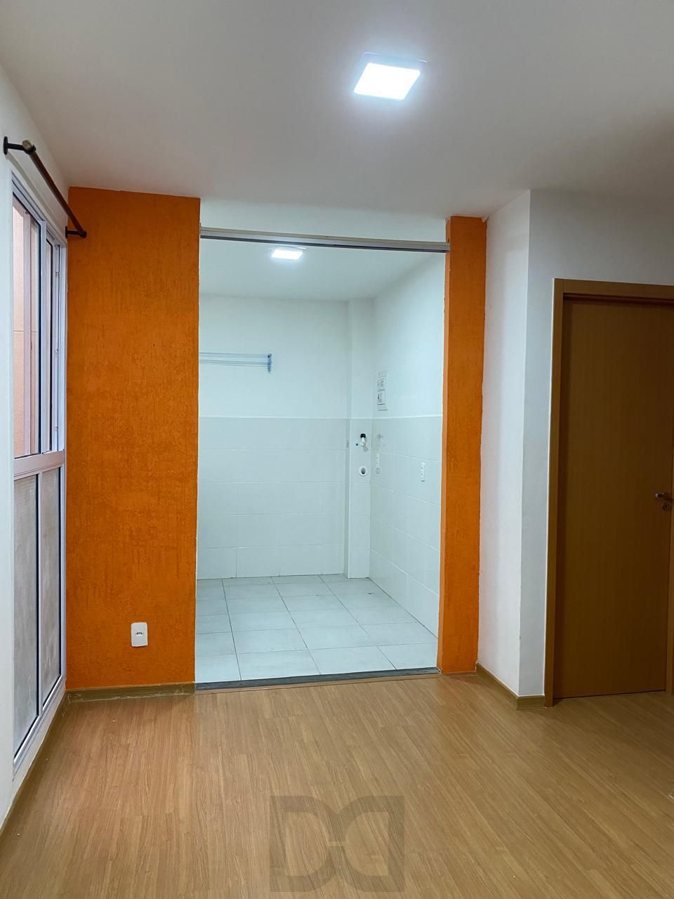 Apartamento em condomínio fechado, 2 dormitórios vaga de garagem no bairro Restinga. — foto 2