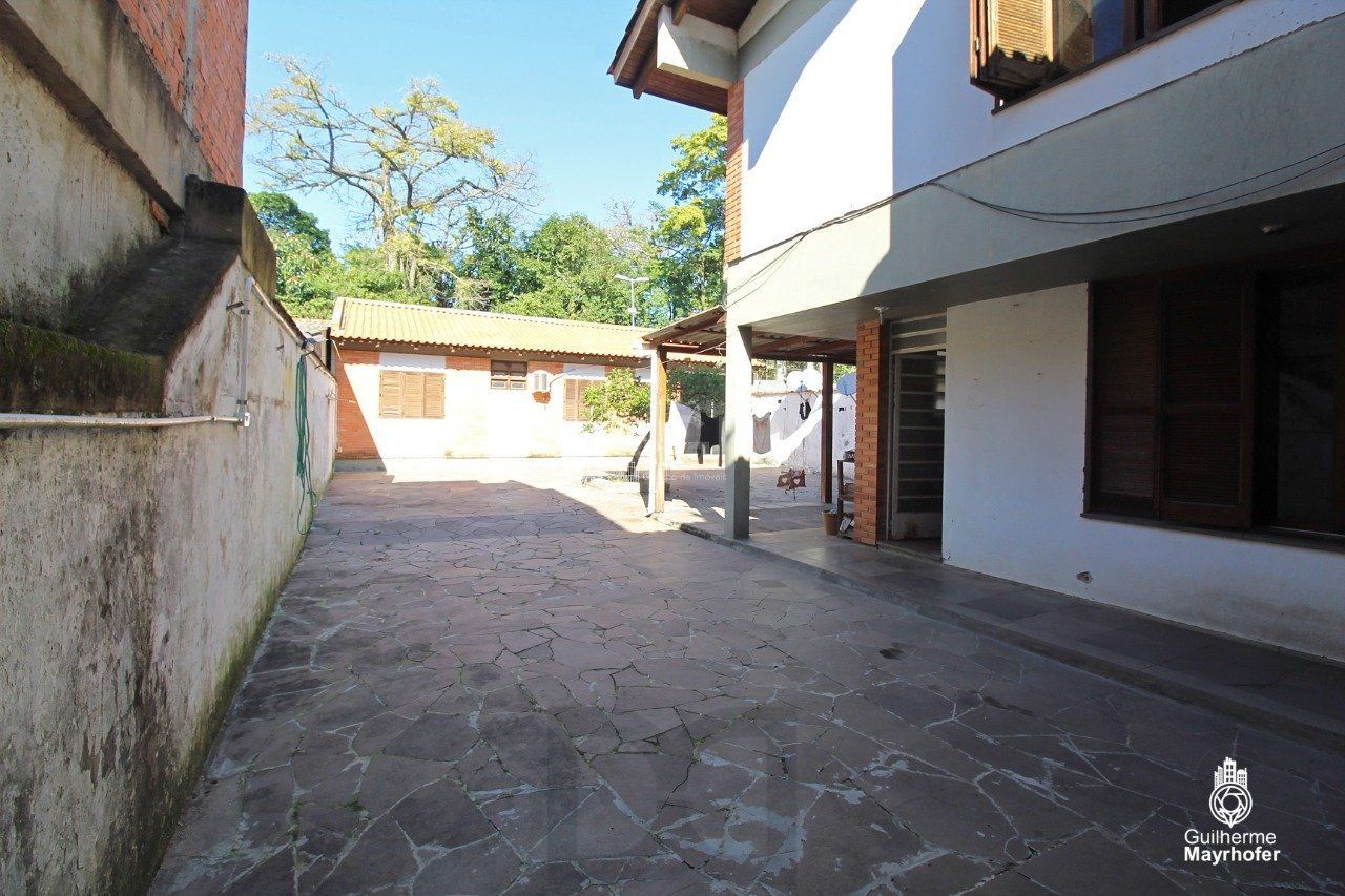 Casa para Venda - 526.64m², 4 dormitórios, sendo 2 suites, 4 vagas - Teresópolis — foto 29