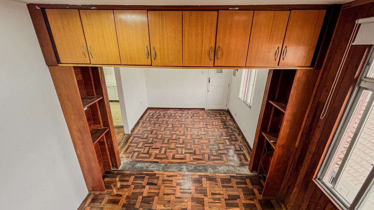 Apartamento com 02 quartos e 01 vaga, no Bairro Navegantes em Porto Alegre — foto 10
