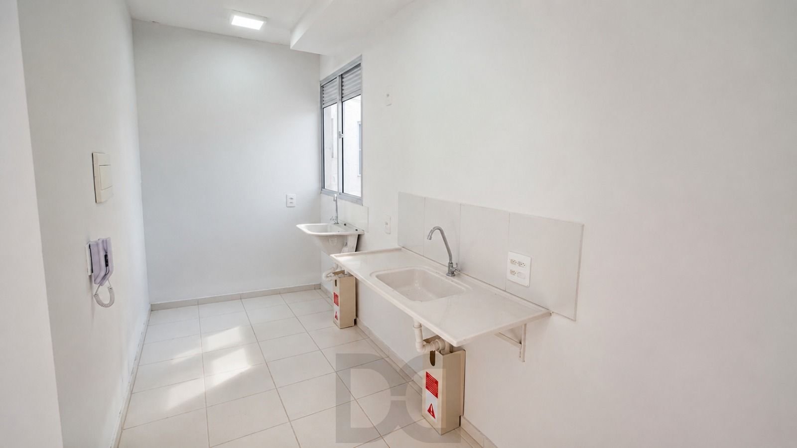 Apartamento com 2 dormitórios no bairro Restinga em Porto Alegre/RS — foto 2