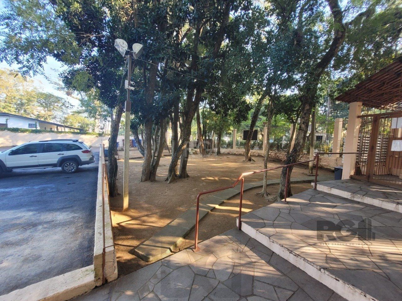Sobrado para Venda - 36m², 2 dormitórios, 1 vaga - Guarujá, Porto Alegre — foto 4