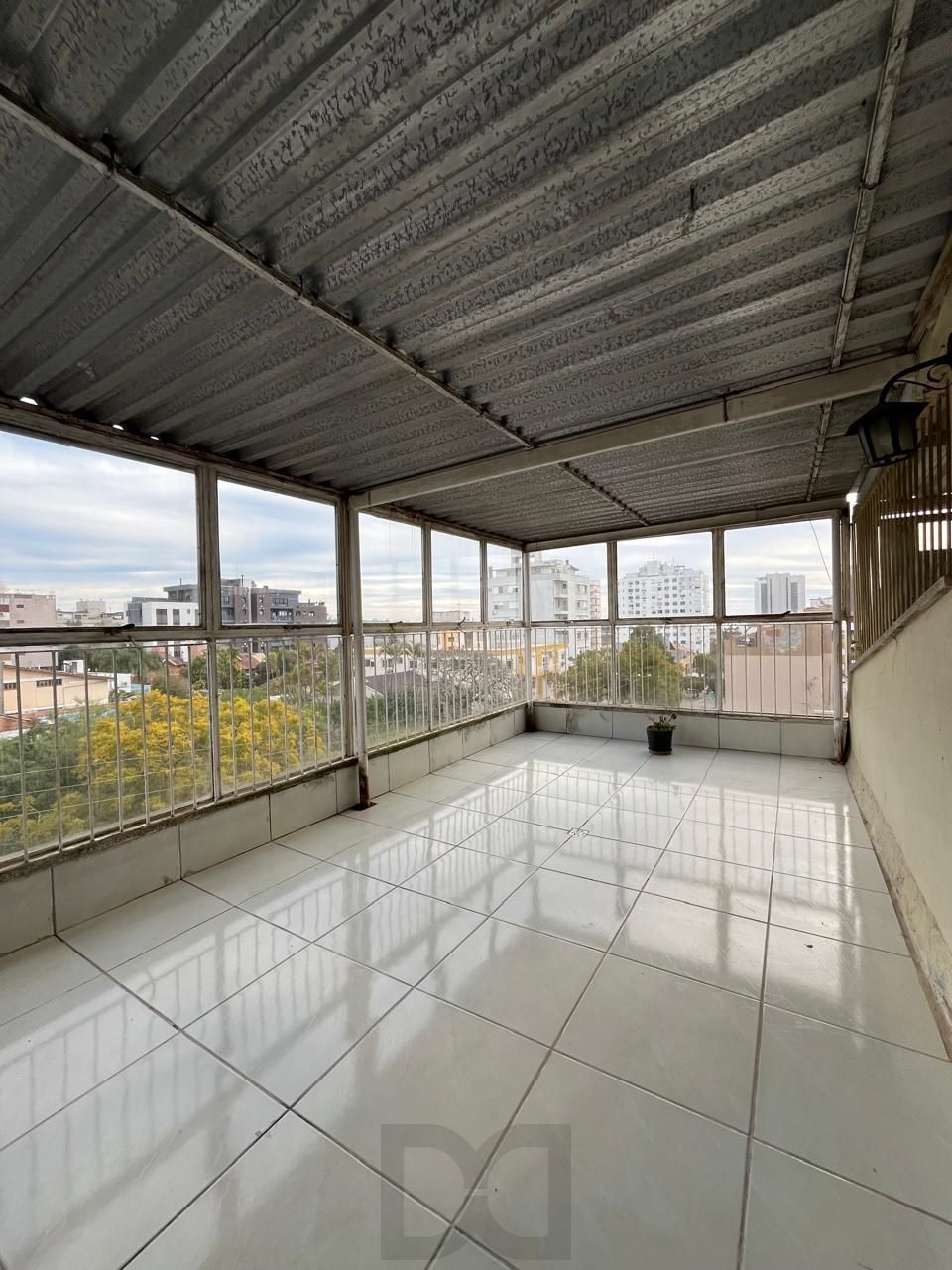Apartamento a venda no bairro Cristal composto de dois dormitórios — foto 13