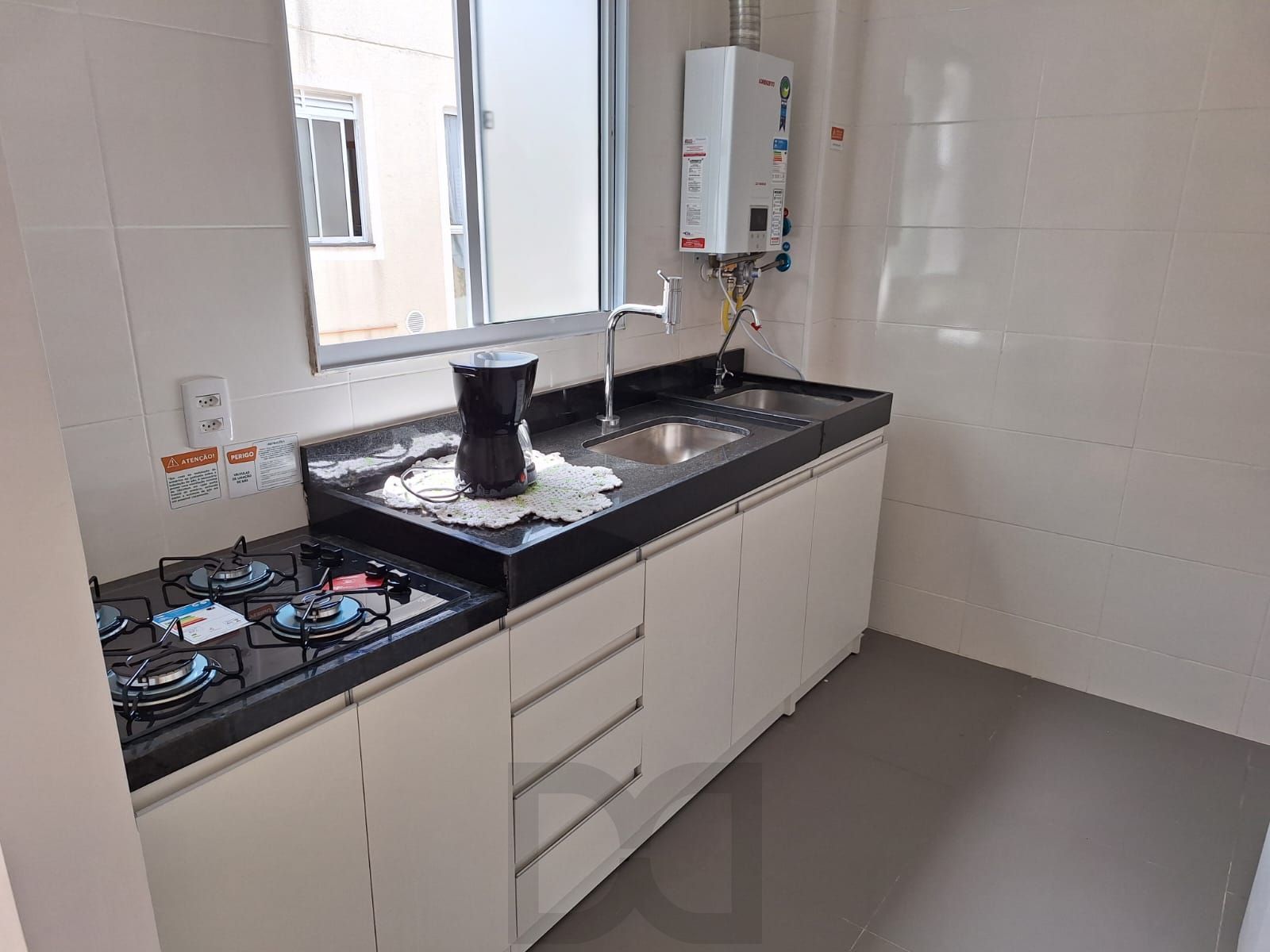Apartamento, 2 dormitórios, 1 vaga escriturada, Cavalhada, Porto Alegre — foto 2