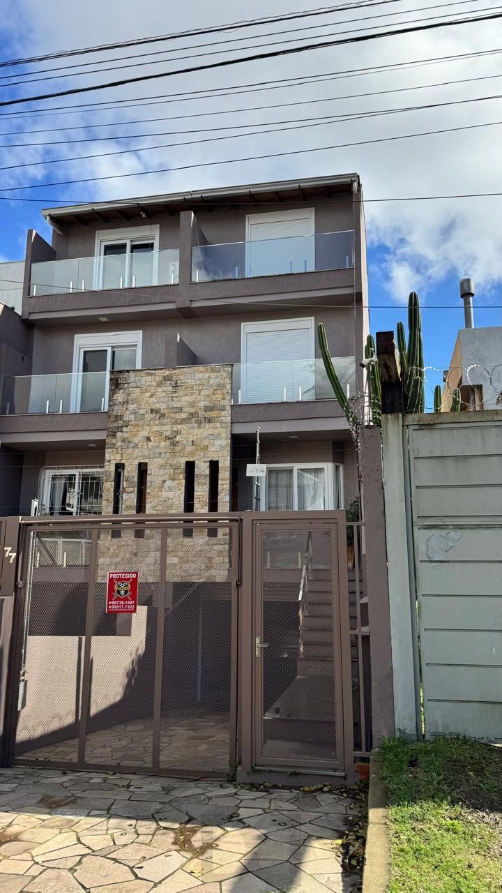 Linda Casa 3d, garagem fechada, no Bairro Guarujá, Porto Alegre - RS — foto 4