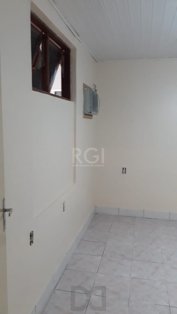 Casa para Venda - 121m², 3 dormitórios, sendo 1 suites, 2 vagas - Restinga — foto 11