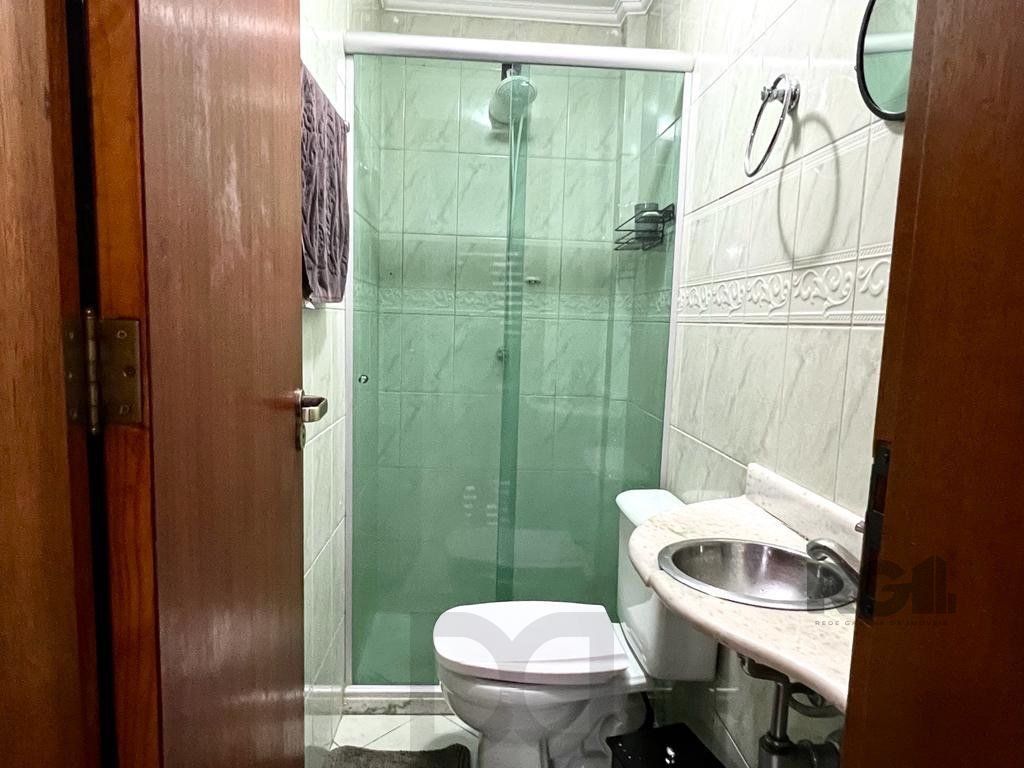 Cobertura 3 dormitórios com 111m2, semi mobiliado na Avenida o bairro Cavalhada — foto 13