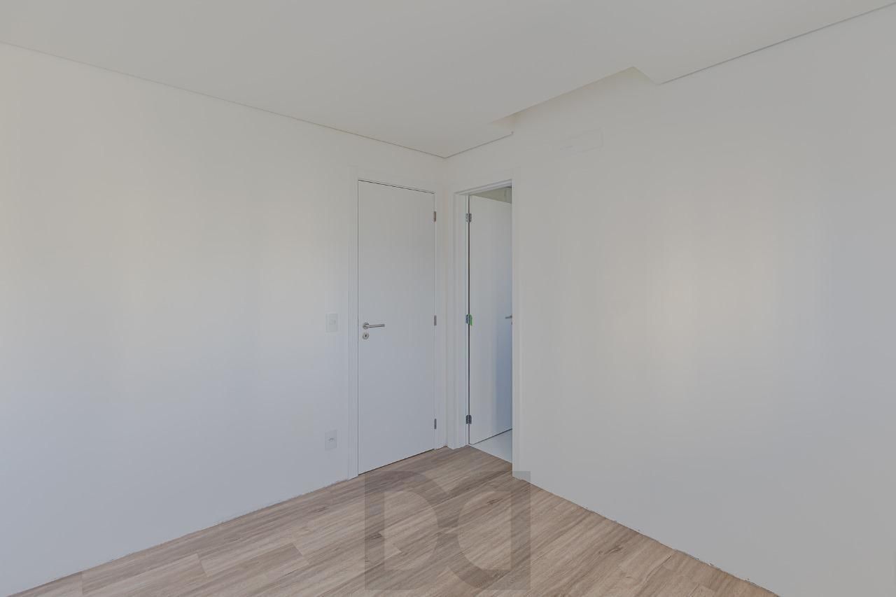 APARTAMENTO, 2 DORMITÓRIOS, 2 SUÍTES, VARANDA, VAGA DE GARAGEM, BAIRRO MENINO DEUS, PORTO ALEGRE/RS — foto 10