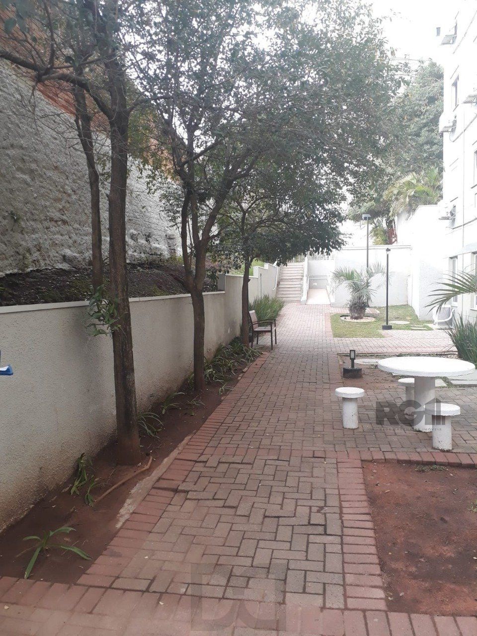 APARTAMENTO DE 2 DORMITÓRIOS E VAGA ESCRITURADA EM CONDOMÍNIO COM INFRA COMPLETA. — foto 25