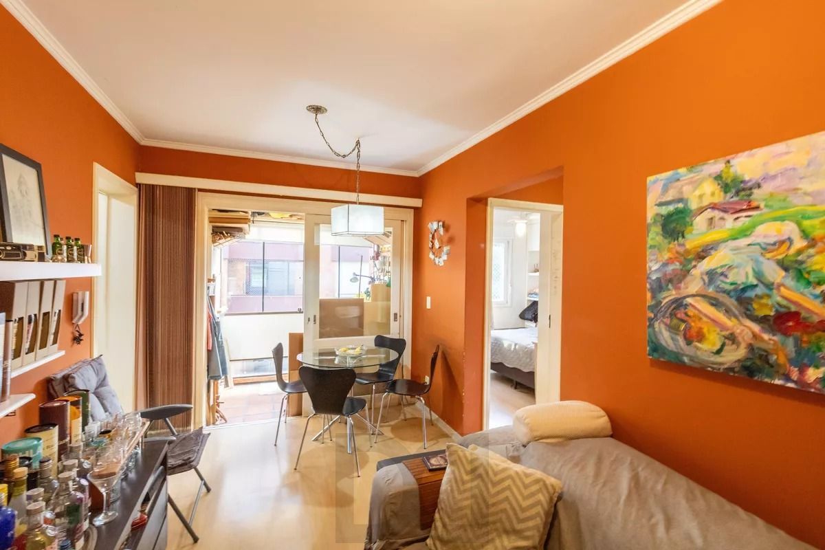 Apartamento 02 dormitórios - sacada com churrasqueira peças amplas em Tradicional condomínio no Bairro Cavalhada - 01 vaga escriturada — foto 5