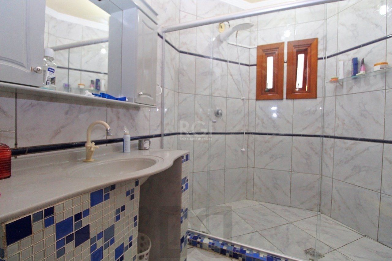 Casa para Venda - 339m², 3 dormitórios, 2 vagas - Vila Nova, Porto Alegre — foto 30