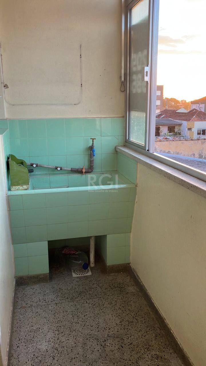 Apartamento de 2 dormitórios no bairro Passo d´Areia — foto 3