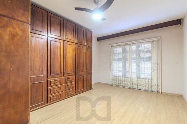 Casa com 04 quartos no Bairro : Partenon em Porto Alegre/RS — foto 9