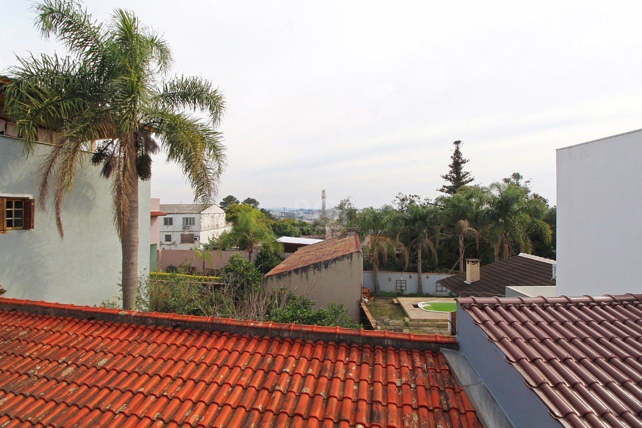 Casa para Venda - 339m², 3 dormitórios, 2 vagas - Vila Nova, Porto Alegre — foto 39