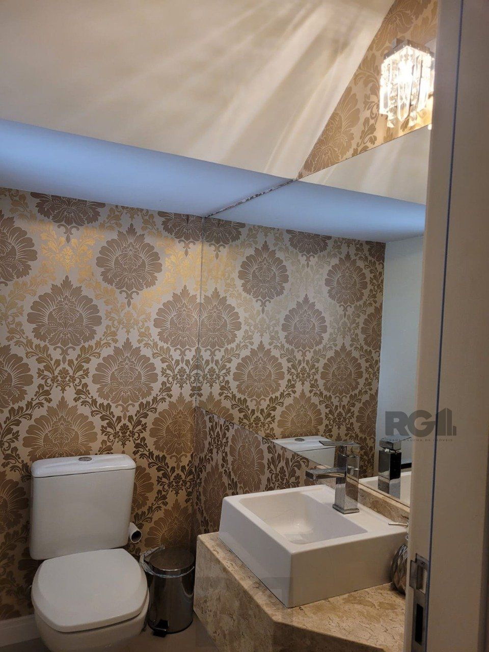 Casa com 3 quartos, 1 suíte, lareira 2 vagas no bairro Hípica, Porto Alegre/RS — foto 2
