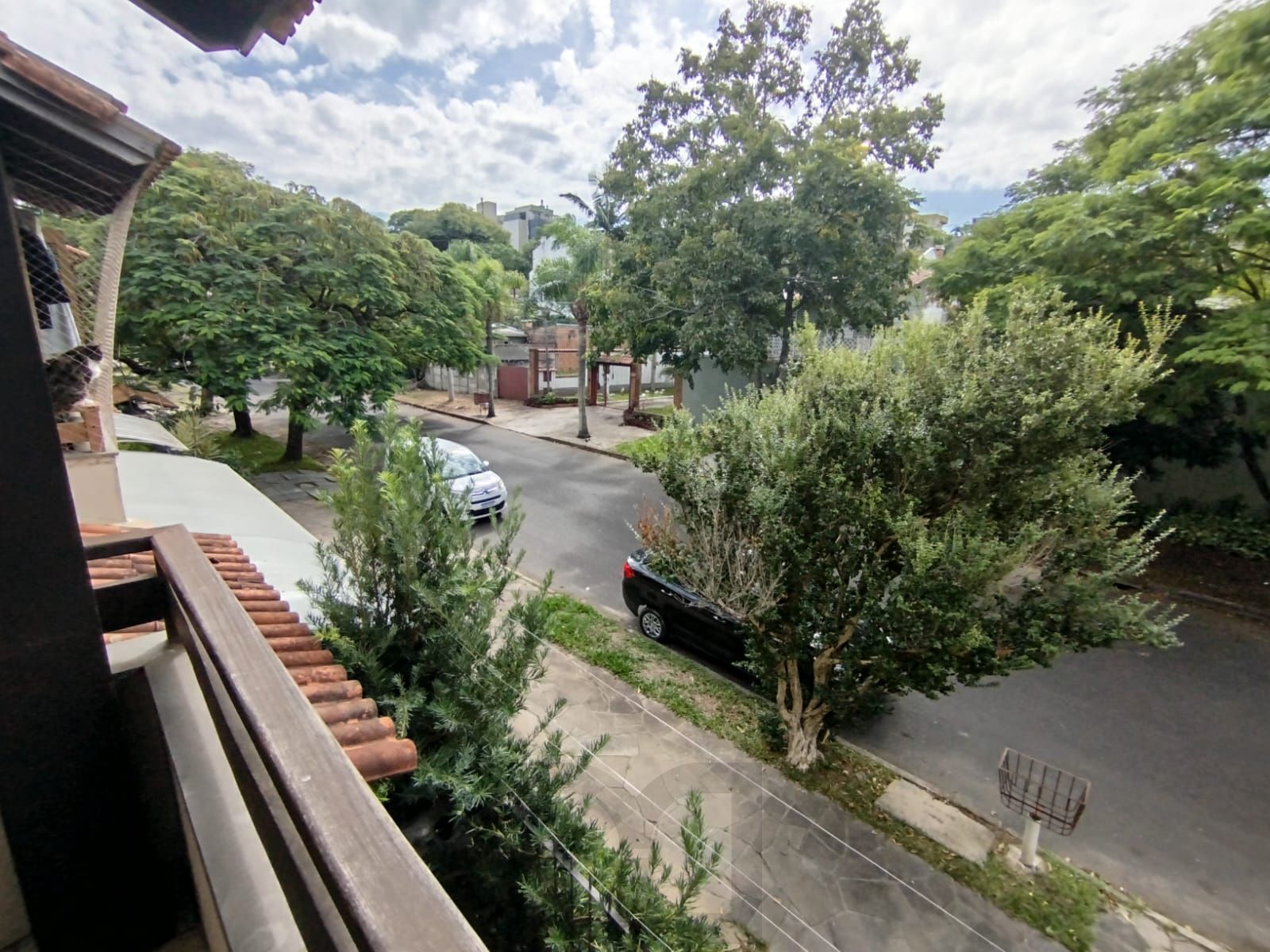Casa com 03 quartos e 01 vaga no Bairro Cristal — foto 1